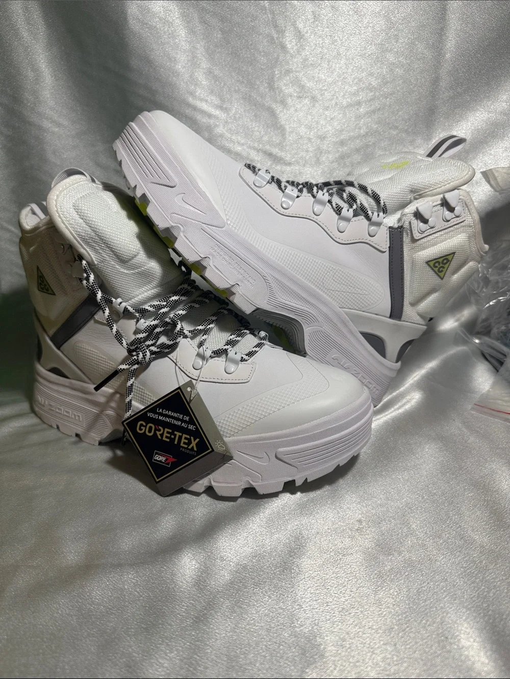 New!🔥Nike ACG Air Zoom Gaiadome GORE-TEX boots in “Summit White”!🔥